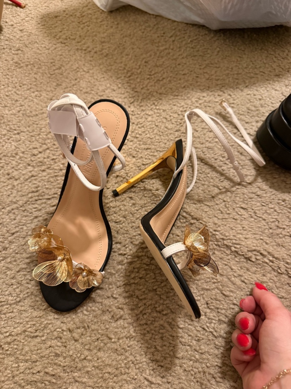 NWOT Steve Madden Gold Floral Accent White-Strap Stiletto Sandals